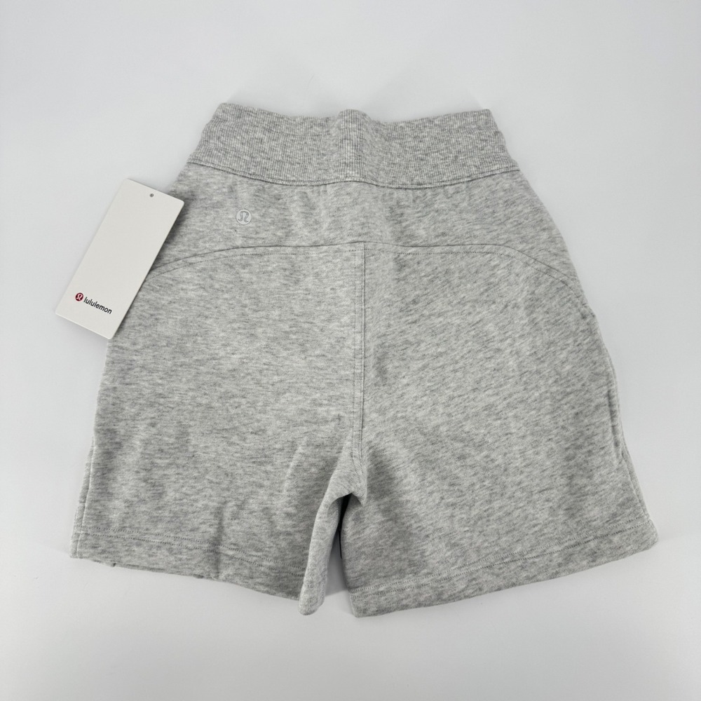 Lululemon Scuba High-Rise Short 5" Heathered Core Ultra Light Grey LW7CUTS Sz 0 - Picture 2 of 3